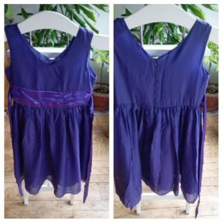 Belle robe violette enfant...