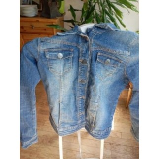 Veste en jean marque chipie...