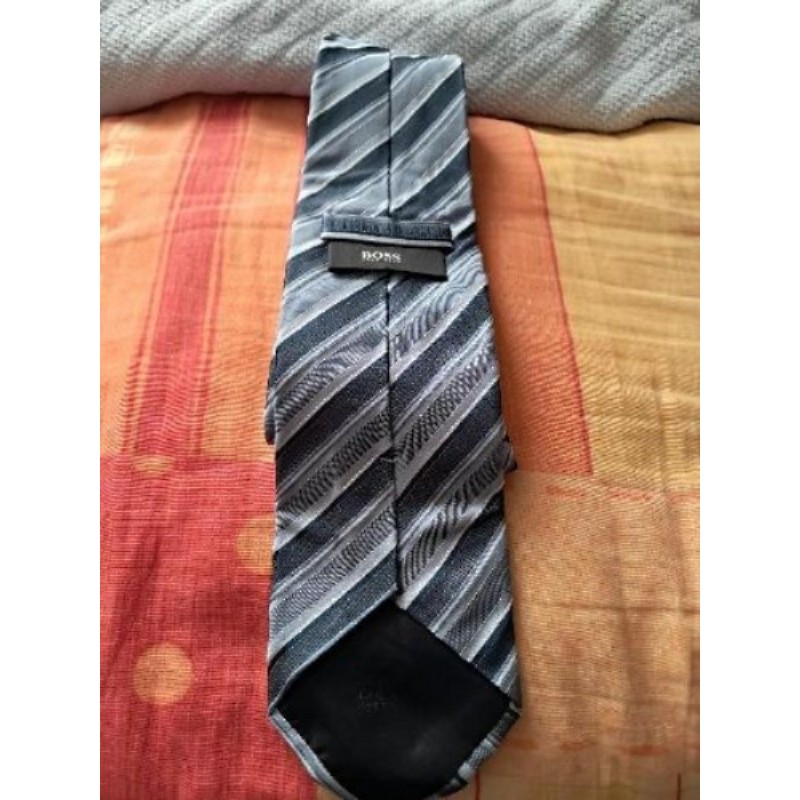 Cravate HUGO BOSS-100%Soie-Style Rayures Business