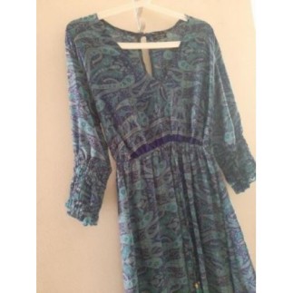 Robe. Taille S/M