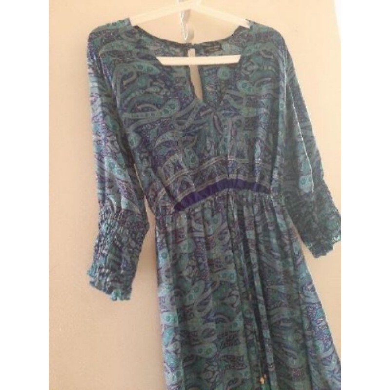 Robe. Taille S/M