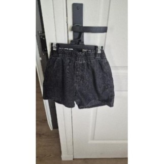 Short noir 7/8 ans