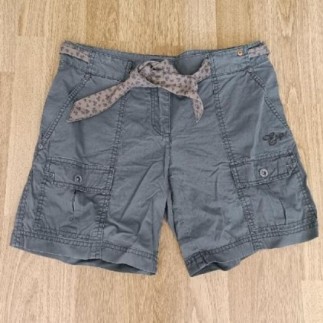 Short kaki Esprit T. 38