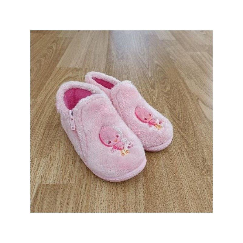 Chaussons enfant rose T. 23