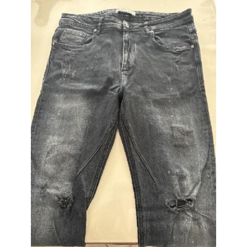 Jean homme noir marque Zara taille 44 