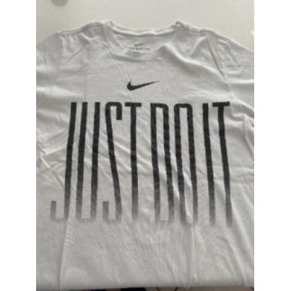 Tee-shirts Nike blanc taille M