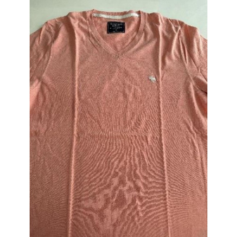 Tee-shirts Abercrombie taille M col V 
