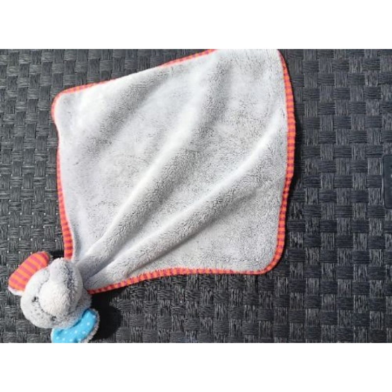 Doudou éléphant 