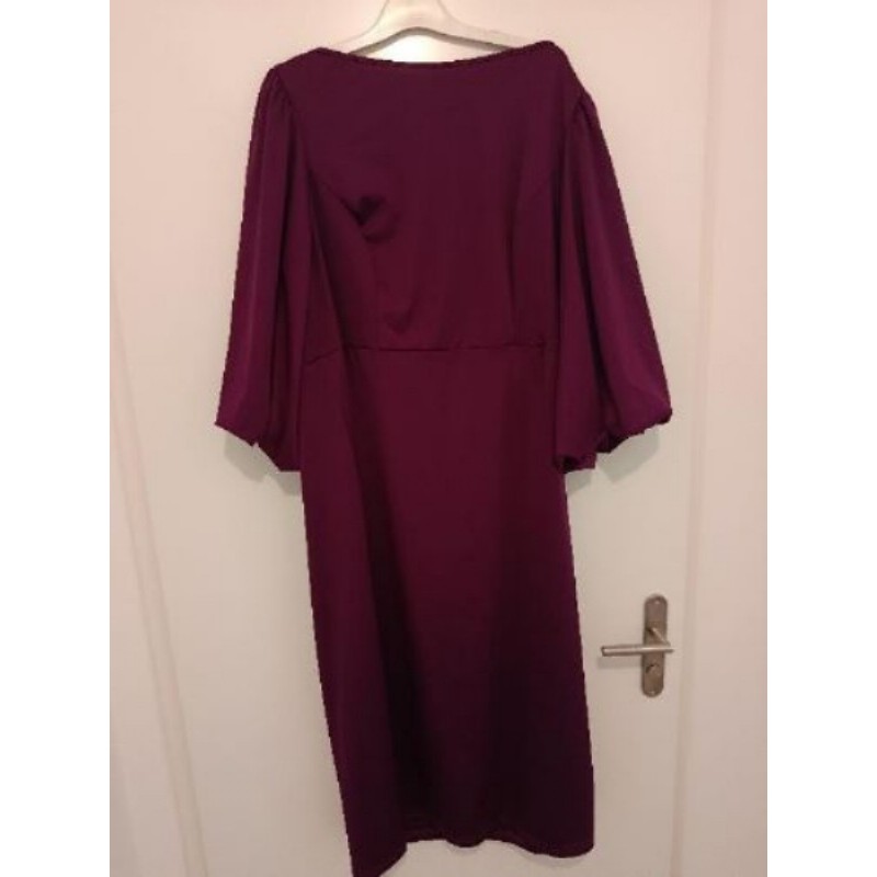 Robe droite  manches bouffantes fushia 