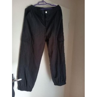 PANTALON CARGO NOIR LEGER...