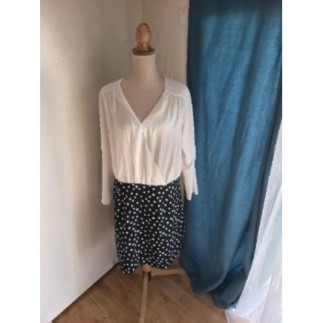 ROBE HAUT BLANC ET POIDS TAILLE 46 KIABI