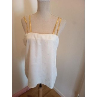 HAUT BLANC PAQUERETTE FAIT...