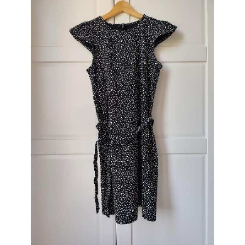 Robe noire à pois blancs manches courtes taille S C&A