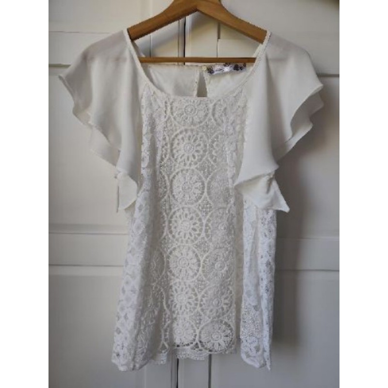 Top blanc manche volant dentelle, taille M, Desigual 