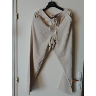 Pantalon velours T.44