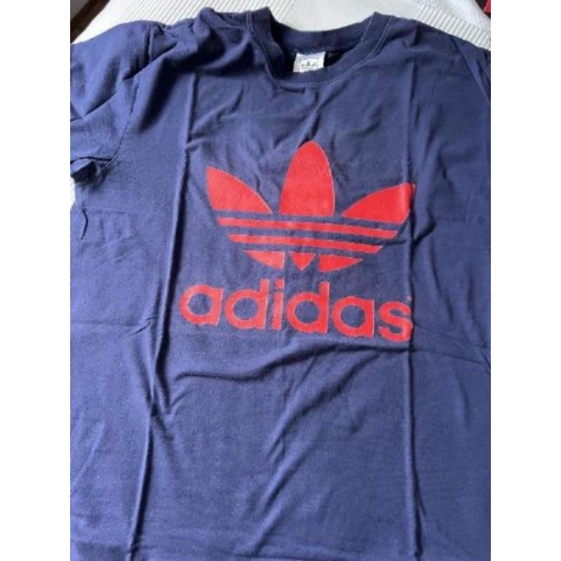 T-shirt Adidas, taille M(taille, très grand) 