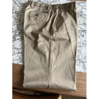 Pantalon Marque DOCKERS...