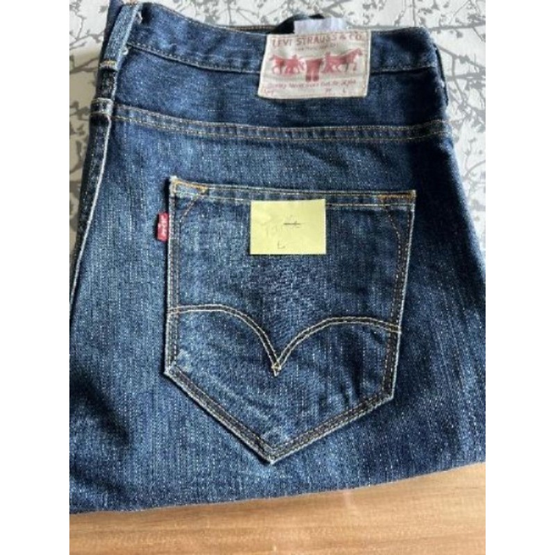 Jean LEVI STRAUSS , taille L quasi neuf 