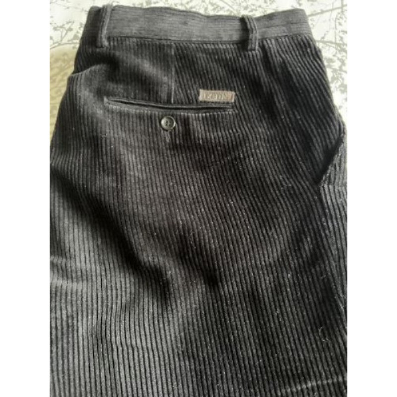 Pantalon noir en velours, grosse côte taille 44