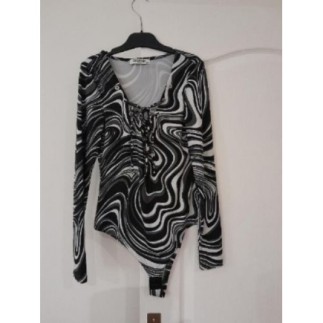 Body noir et blanc taille S-M