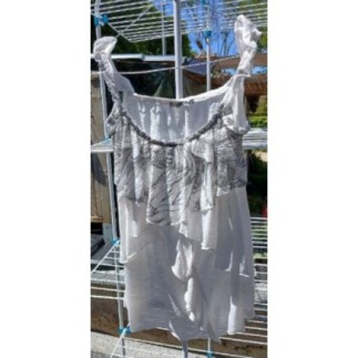 Haut fluide blanc et gris à...