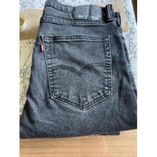 Jean 512 Levis taille 36/32