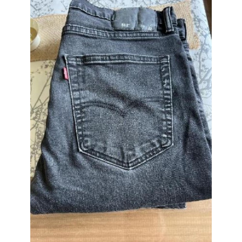 Jean 512 Levis taille 36/32