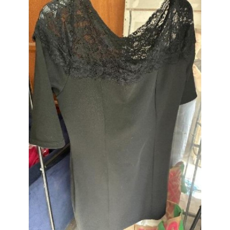 Robe dentelle 40