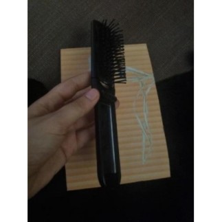 Brosse à cheveux avec...