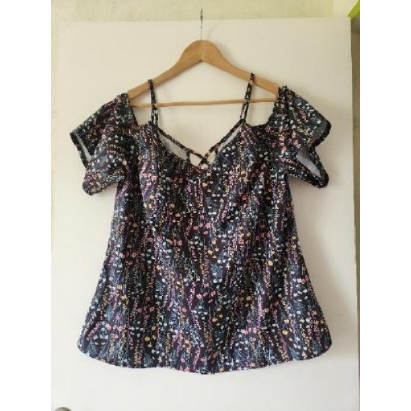 Tunique manches courtes avec épaules apparentes à bretelles taille 1XL