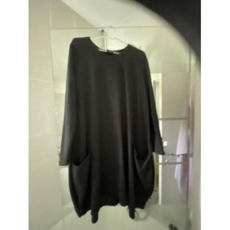 Robe noire, taille 44
