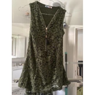 Haut vert, kaki, taille 36 38/