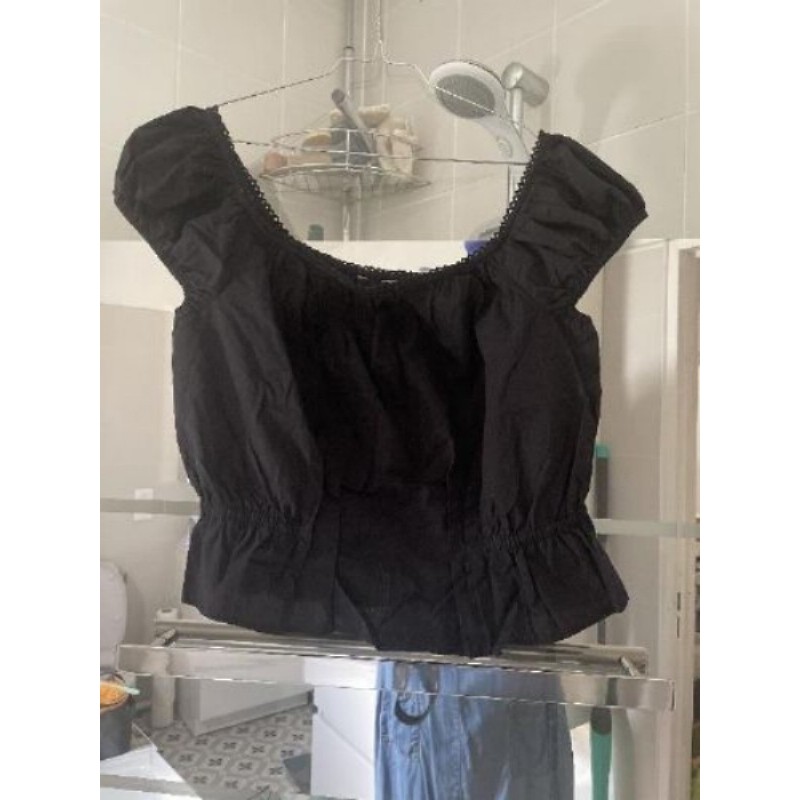 Haut noir, taille 44
