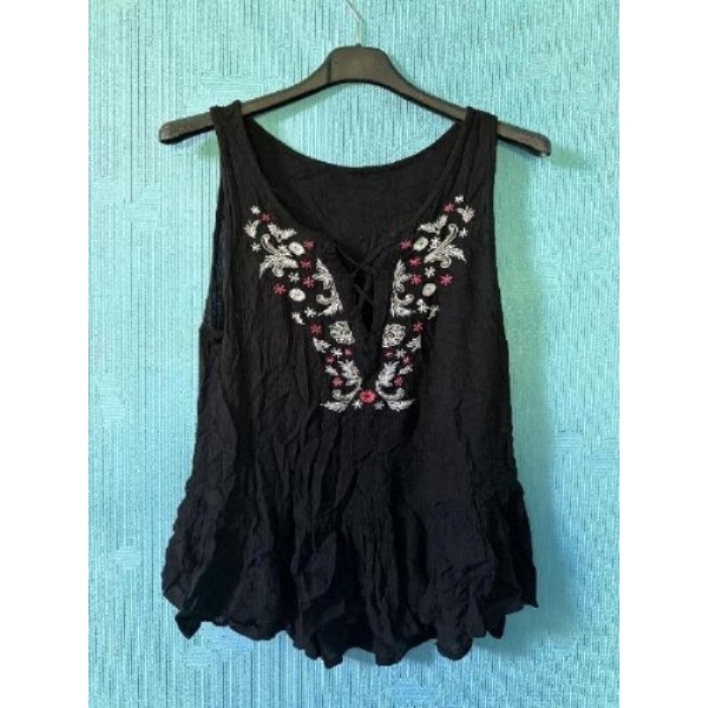 Débardeur avec broderie fleur