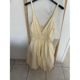 Robe neuve jamais portée...