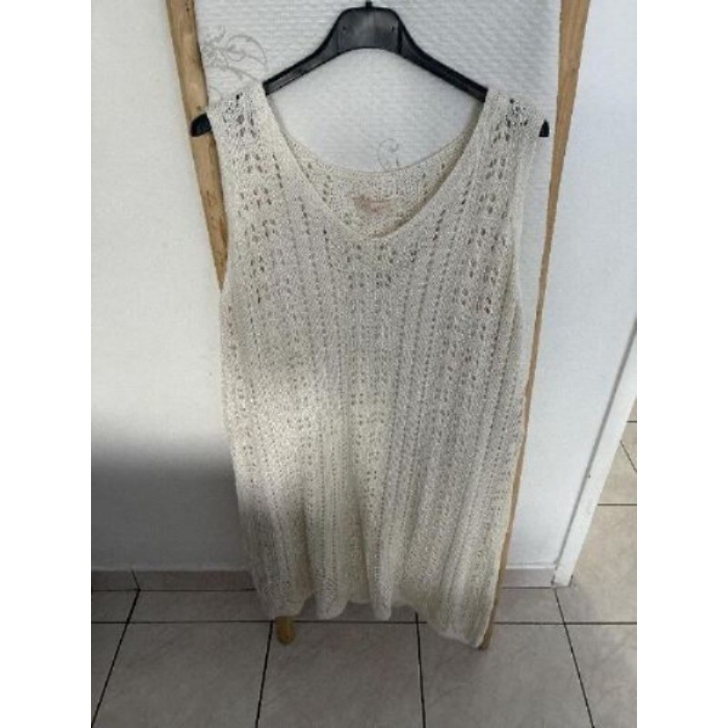 Robe en crochet beige mi genou 