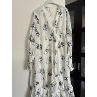 Robe bleu et blanche...