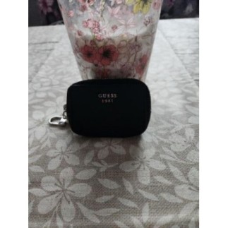 Petit Porte monnaie guess 