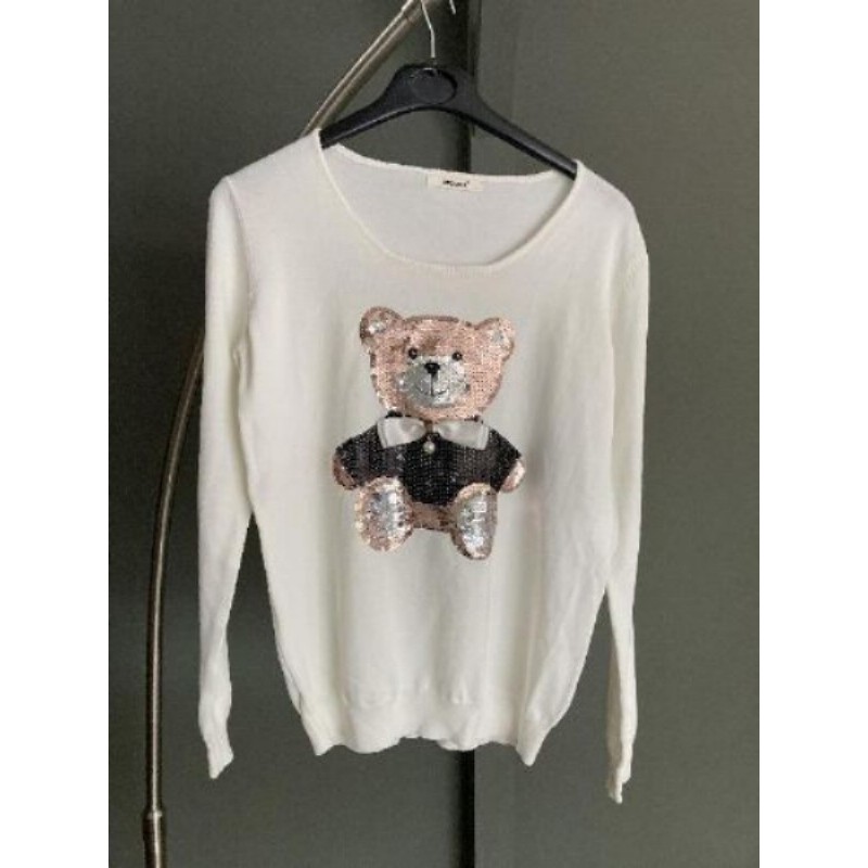 Petit pull. Ado. Tu. N’hésitez
