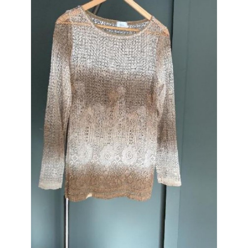 Pull filet marron.kiabi Taille 42/44