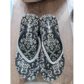 Tongs pointure 37