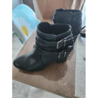 Bottines pointure 38 neuves