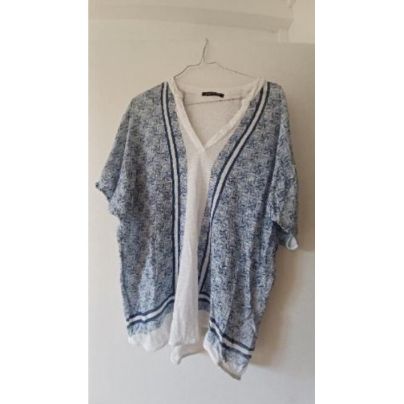 Tee shirt bleu et blanc TM