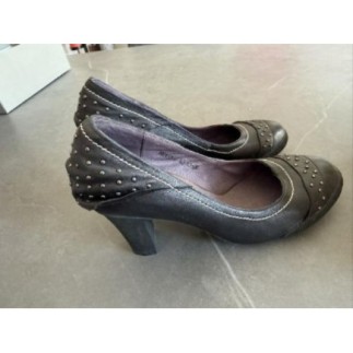 Chaussures neuves femme...