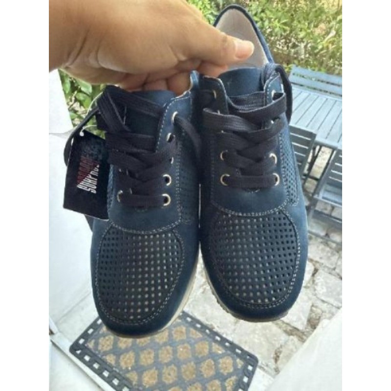 Chaussures femme bleu marine jamais porté avec étiquette 