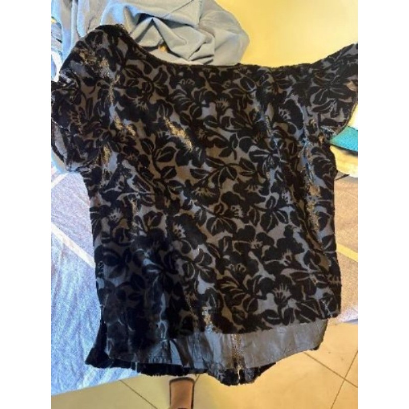 Top en dentelle noir 