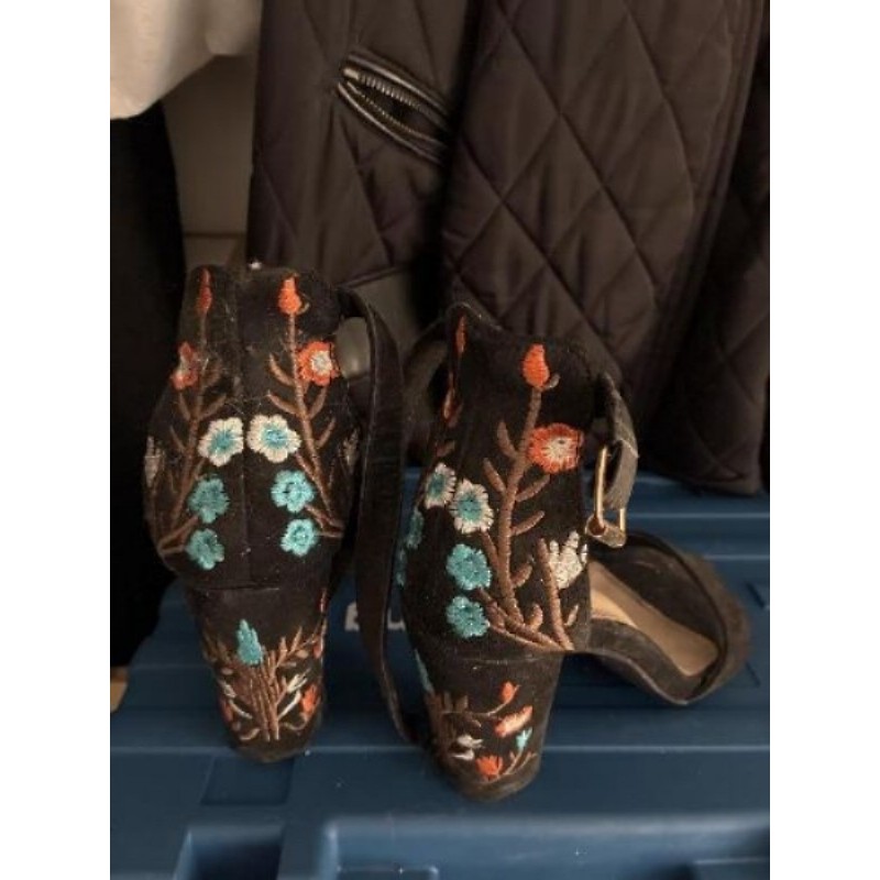 Magnifiques nus pieds t 38