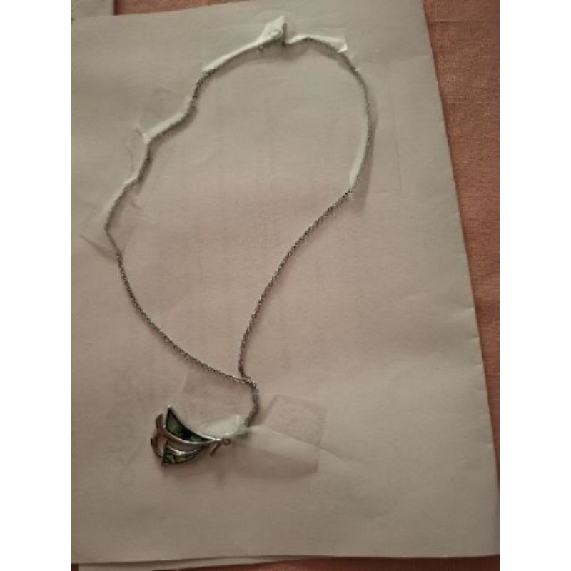 Collier et pendentif bateaux