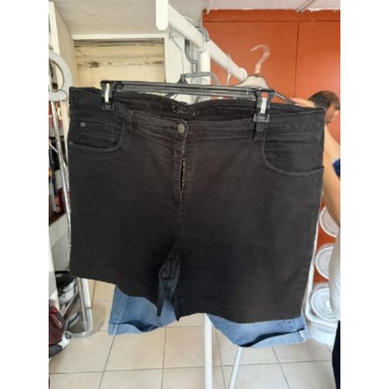 SHORT NOIR CANDA TAILLE 52