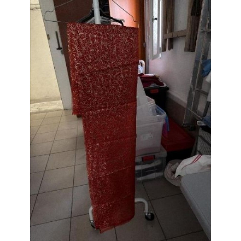 Nappe rouge dorée 2,40x1,40